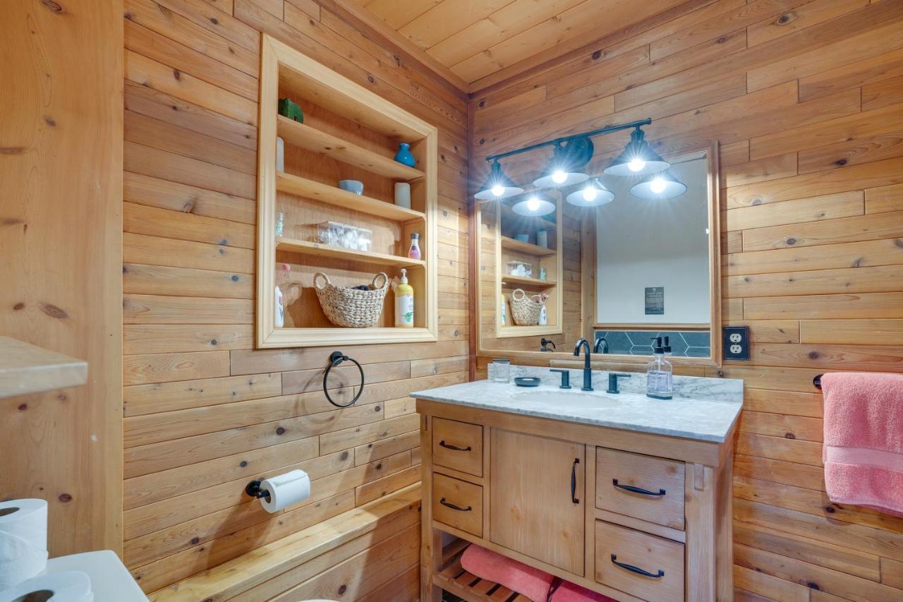 Leavenworth Cabin With Private Hot Tub! ภายนอก รูปภาพ
