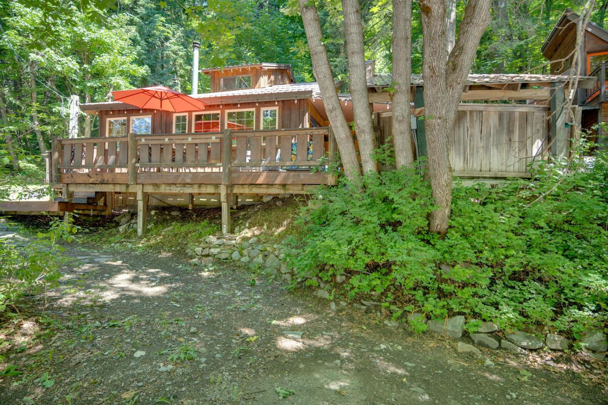 Leavenworth Cabin With Private Hot Tub! ภายนอก รูปภาพ