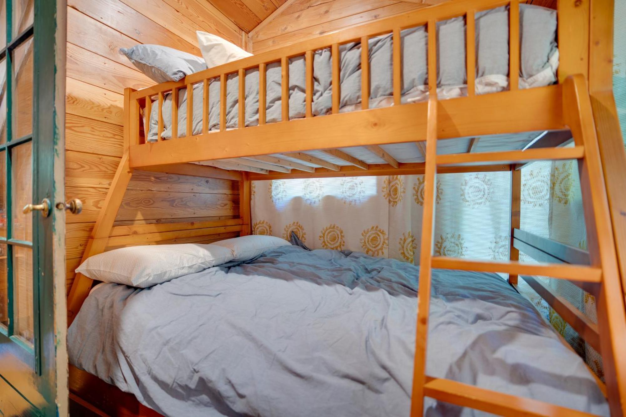 Leavenworth Cabin With Private Hot Tub! ภายนอก รูปภาพ