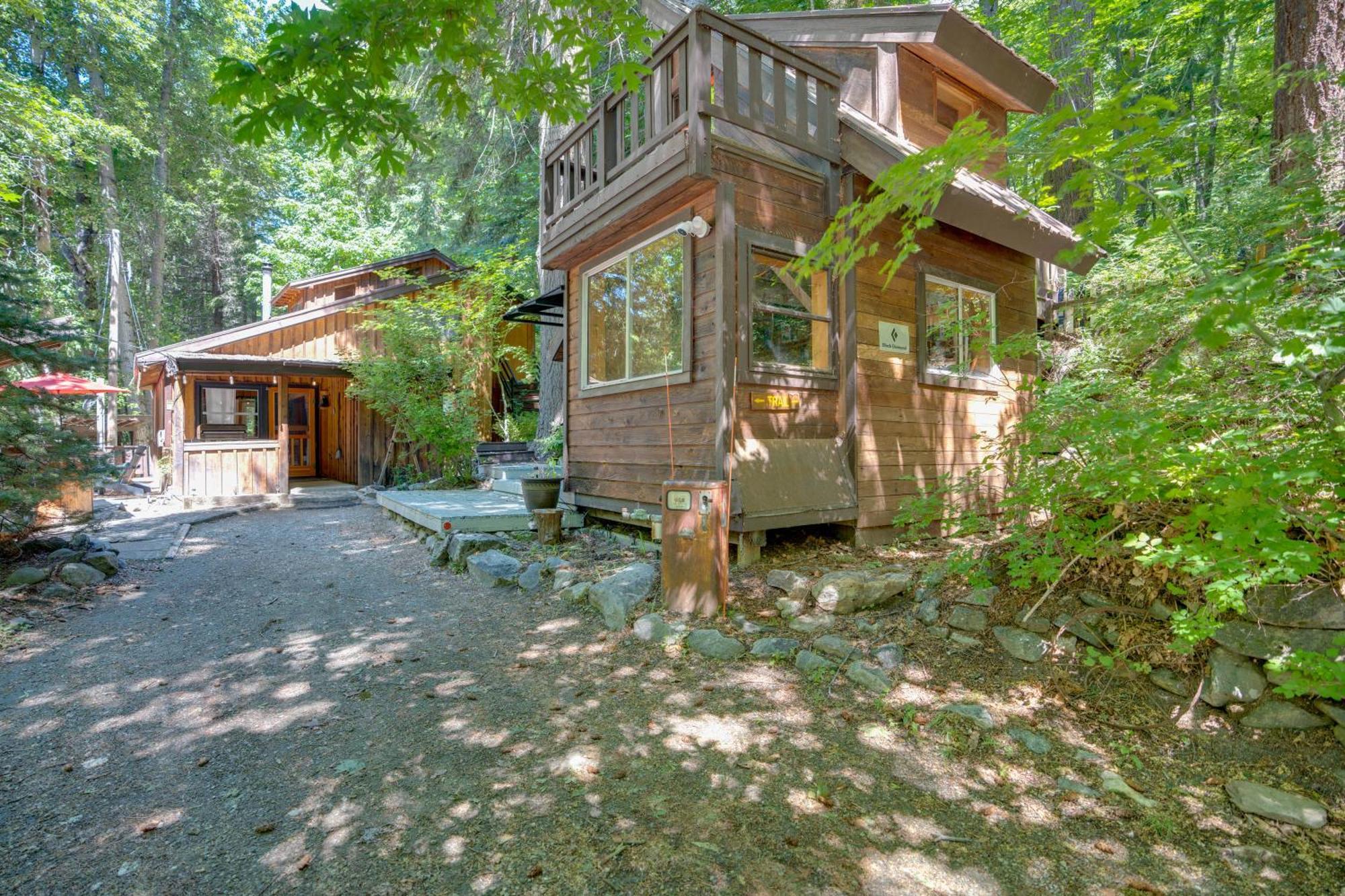Leavenworth Cabin With Private Hot Tub! ภายนอก รูปภาพ